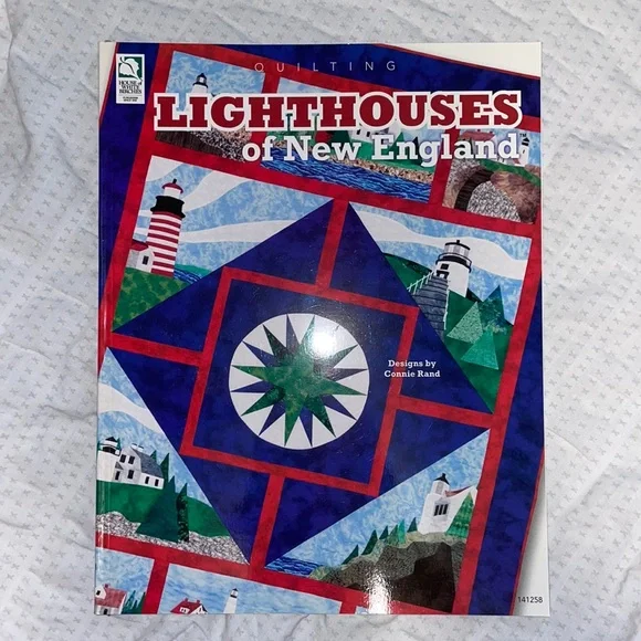 Lighthouses of New England - Paperback - 2006 - Picture 1 of 2